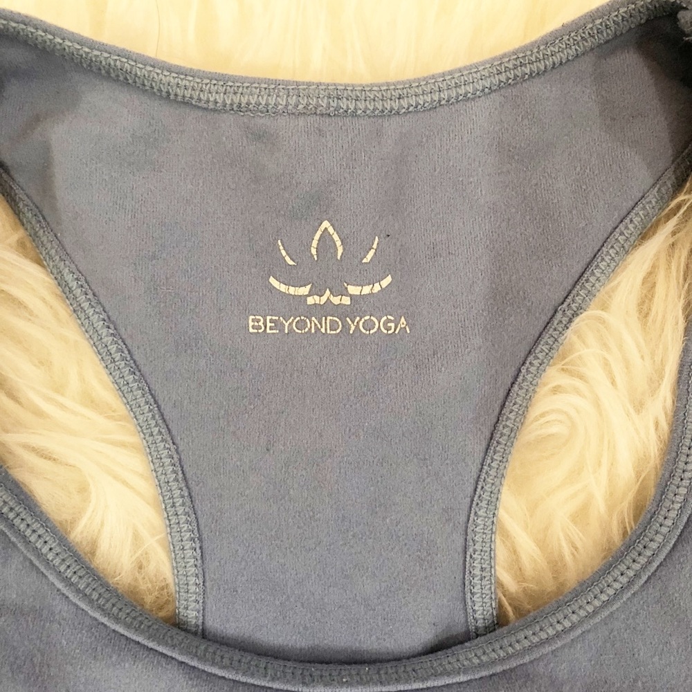 Beyond Yoga Racerback Work Out Tank - Picture 2 of 4